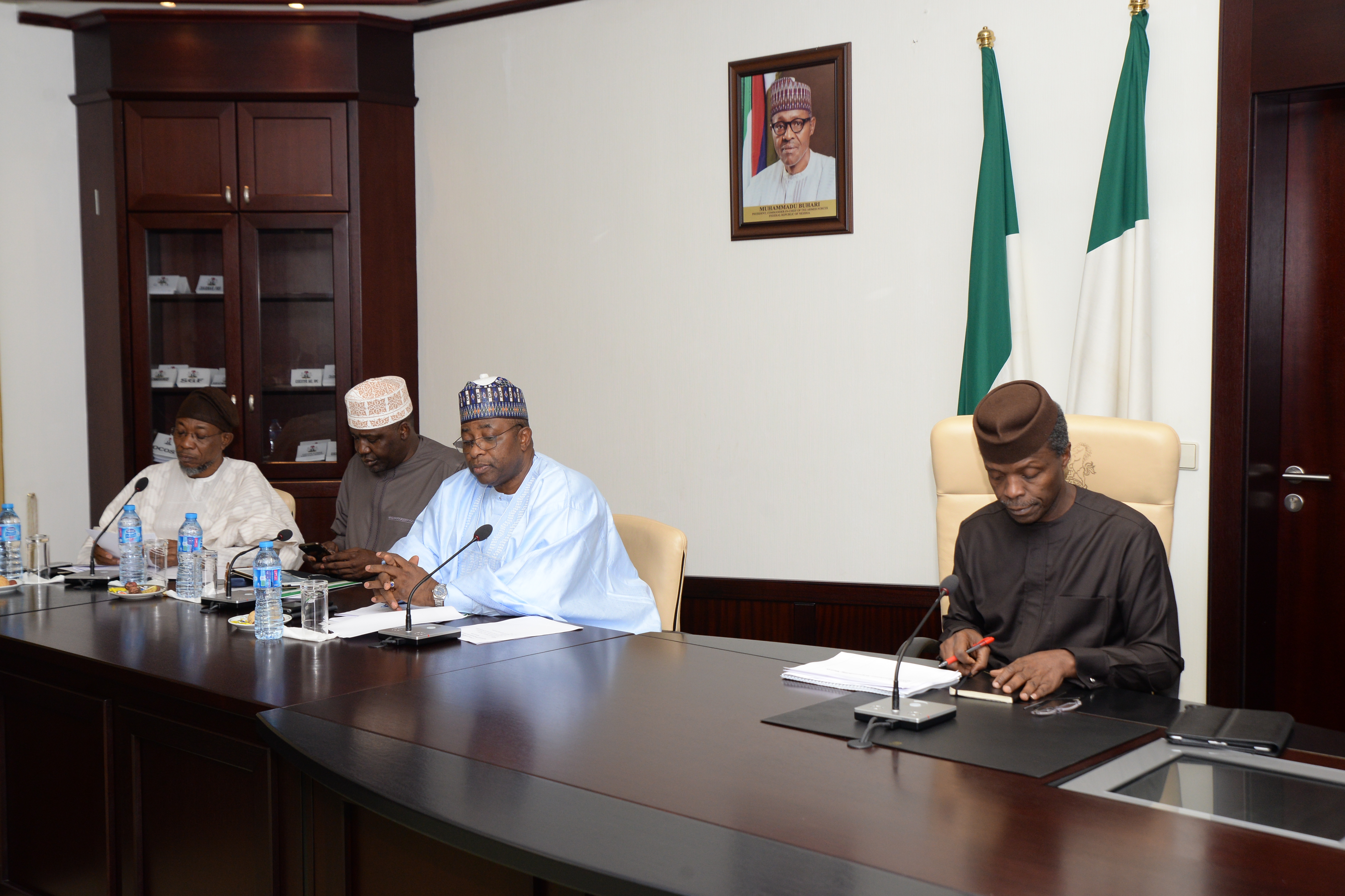 VP Osinbajo Meets With Ministers And Some Governors On 22/02/2016