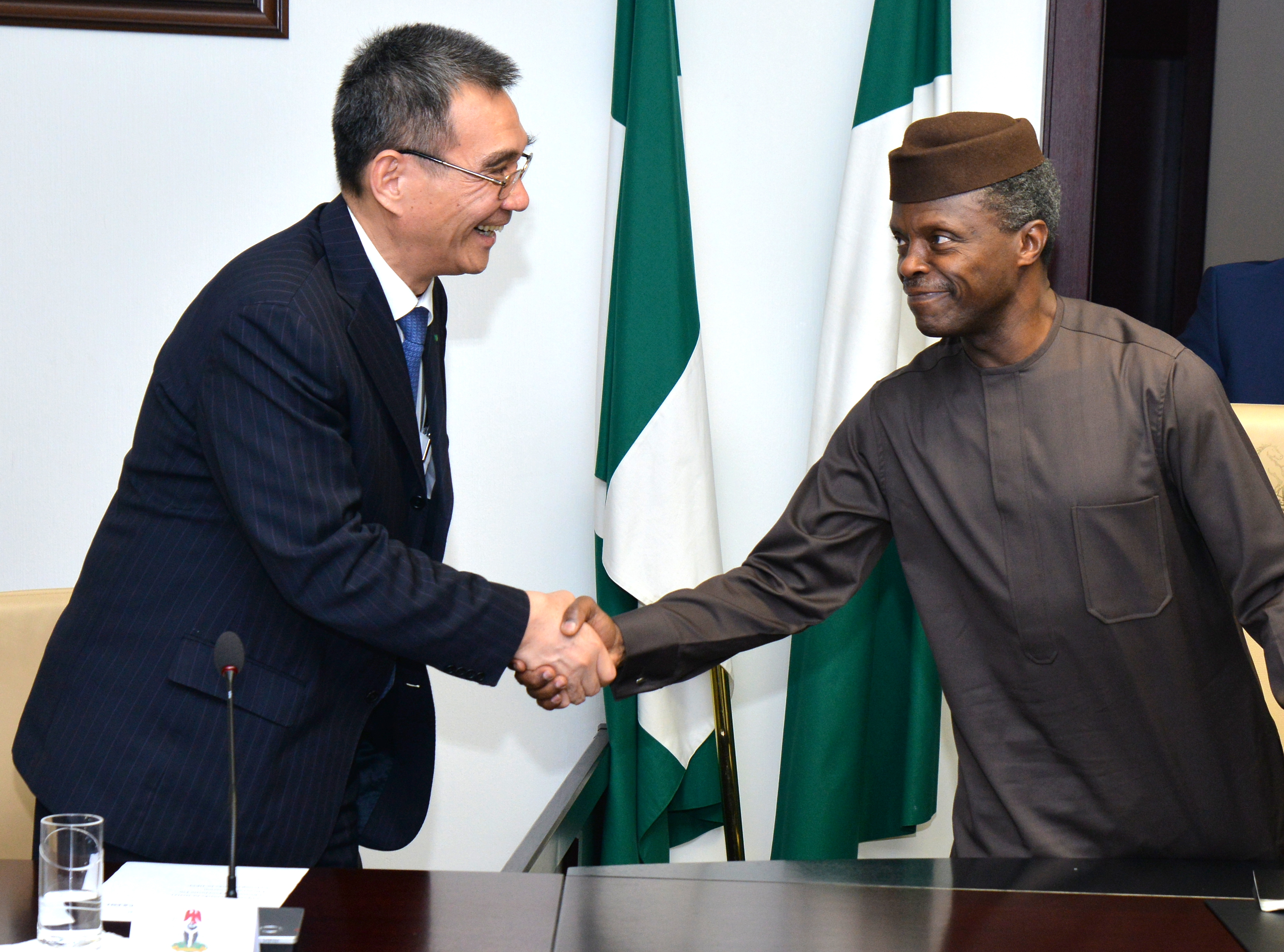 VP Osinbajo Meets With Prof. Justin LIN (Industrialisation Policy) On 14/06/2016