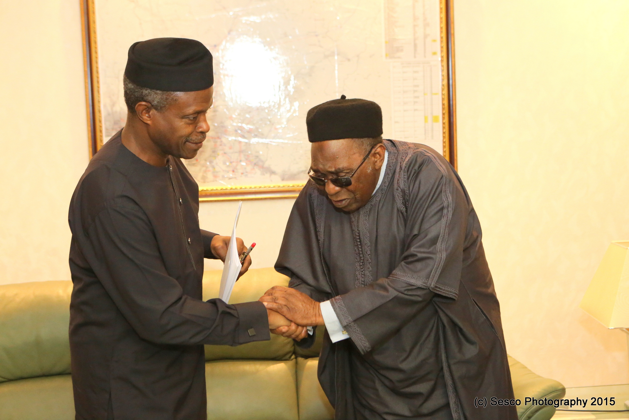 VP Osinbajo Meets With Alhaji Maitama Sule On 11/08/2015