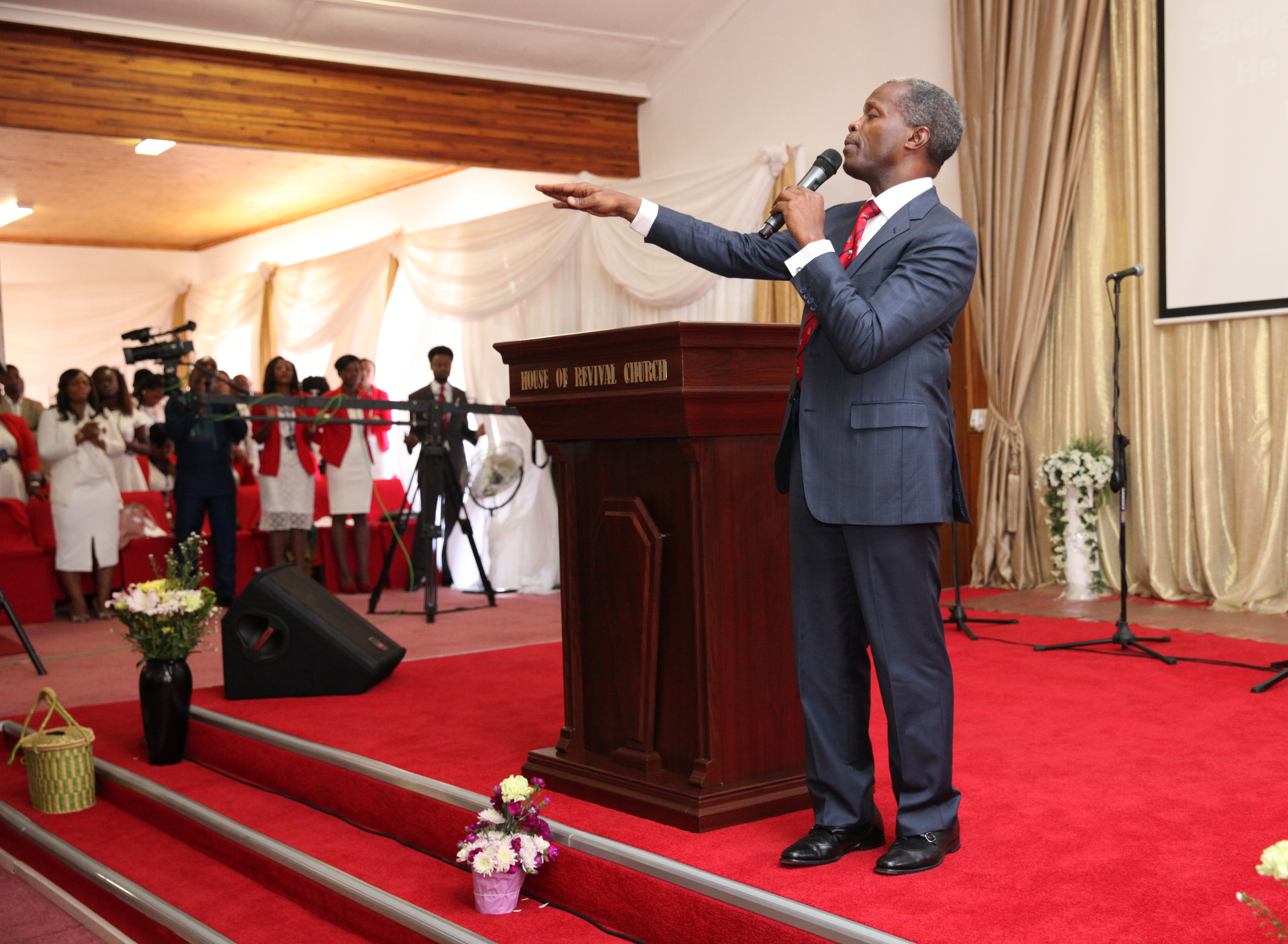 VP Osinbajo Ministering At The House Of Revival Church Brakpan, South Africa On 11/10/2015