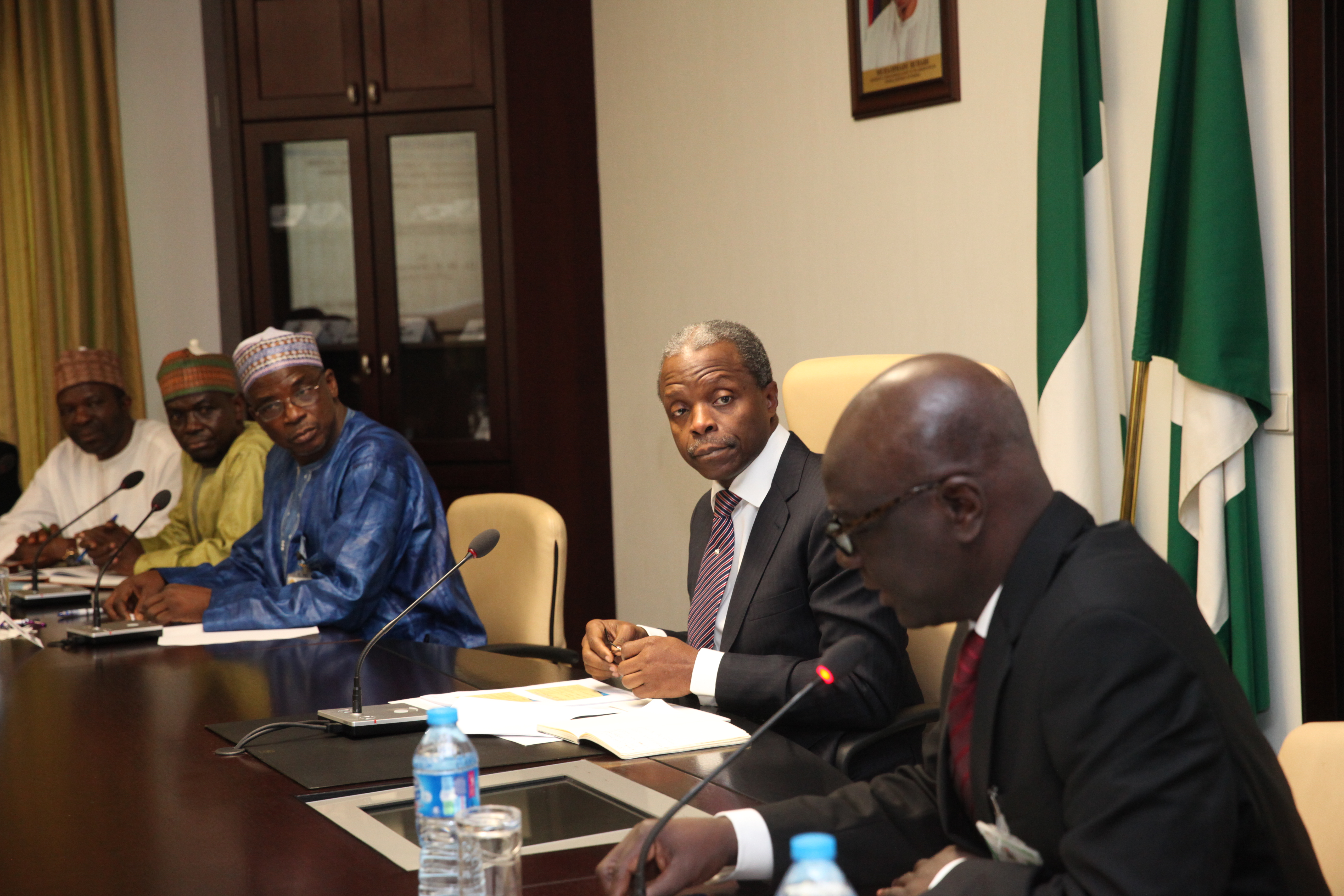 VP Osinbajo Meets With The Management Of The National Boundary Commission On 22/09/2015