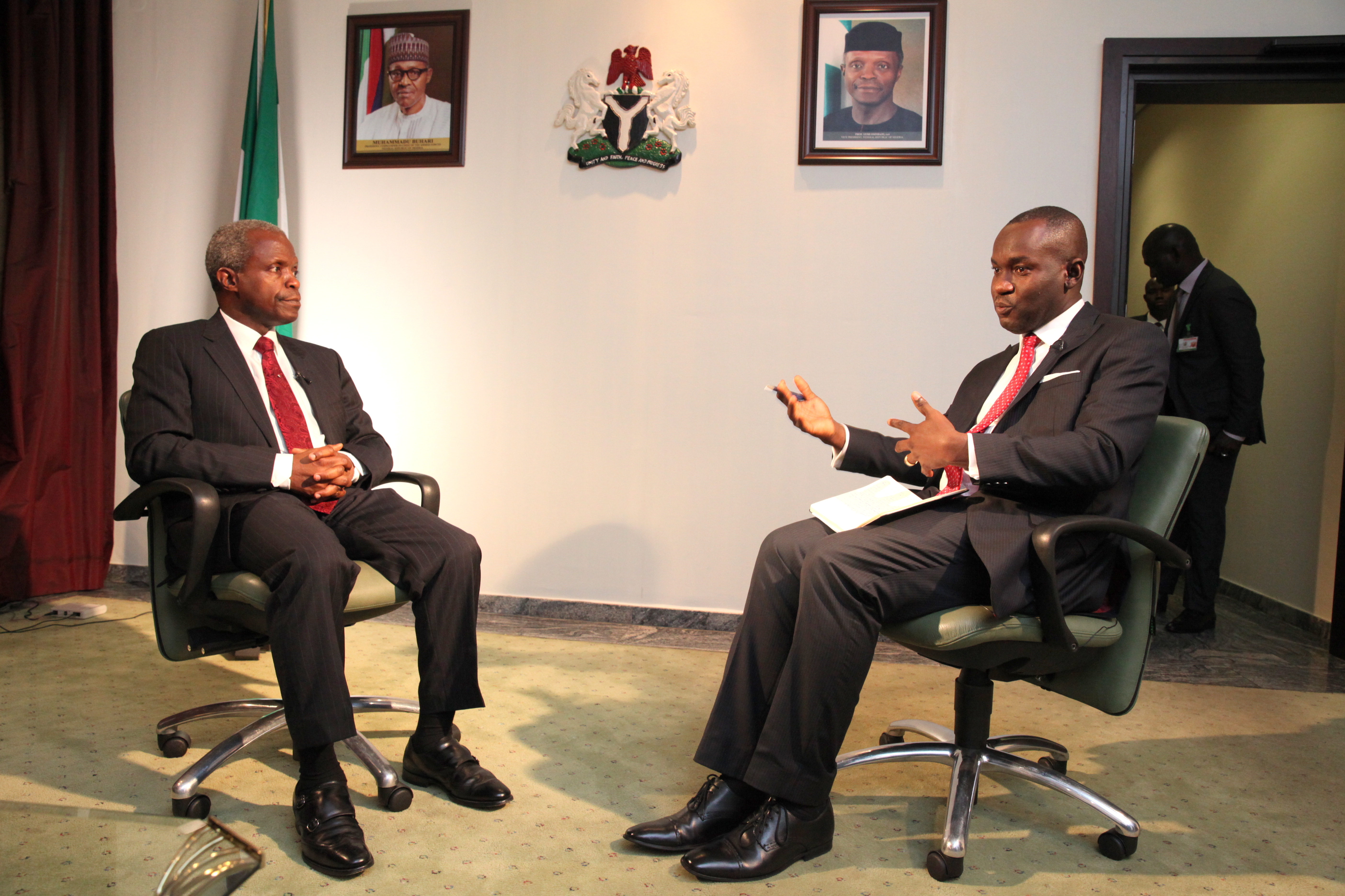 VP Osinbajo Is Interviewed By CNBC Africa On 30/09/2015