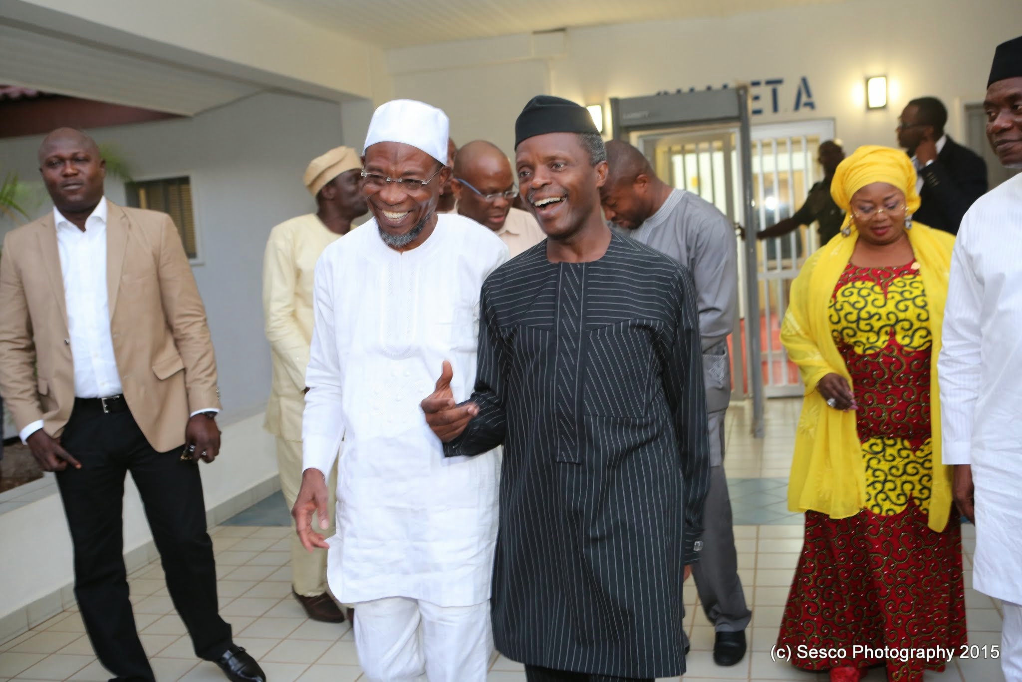 VP Osinbajo Receives Governor Rauf Aregbesola And His Team In Defense House On 18/05/2015