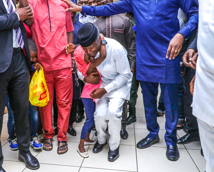 VP Osinbajo Interacts With People In Ikeja City Mall, The Igbo Community, & Attends A Function Of Christian Leaders & Youths In Lagos On 20/01/2019